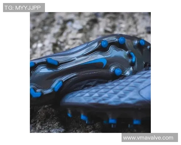 传奇8足球鞋的魅力与性能解析助你在球场上尽显风采